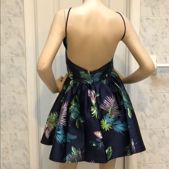 NAVY WITH TROPICAL PRINT PALM DRESS - Picture 7 of 8
